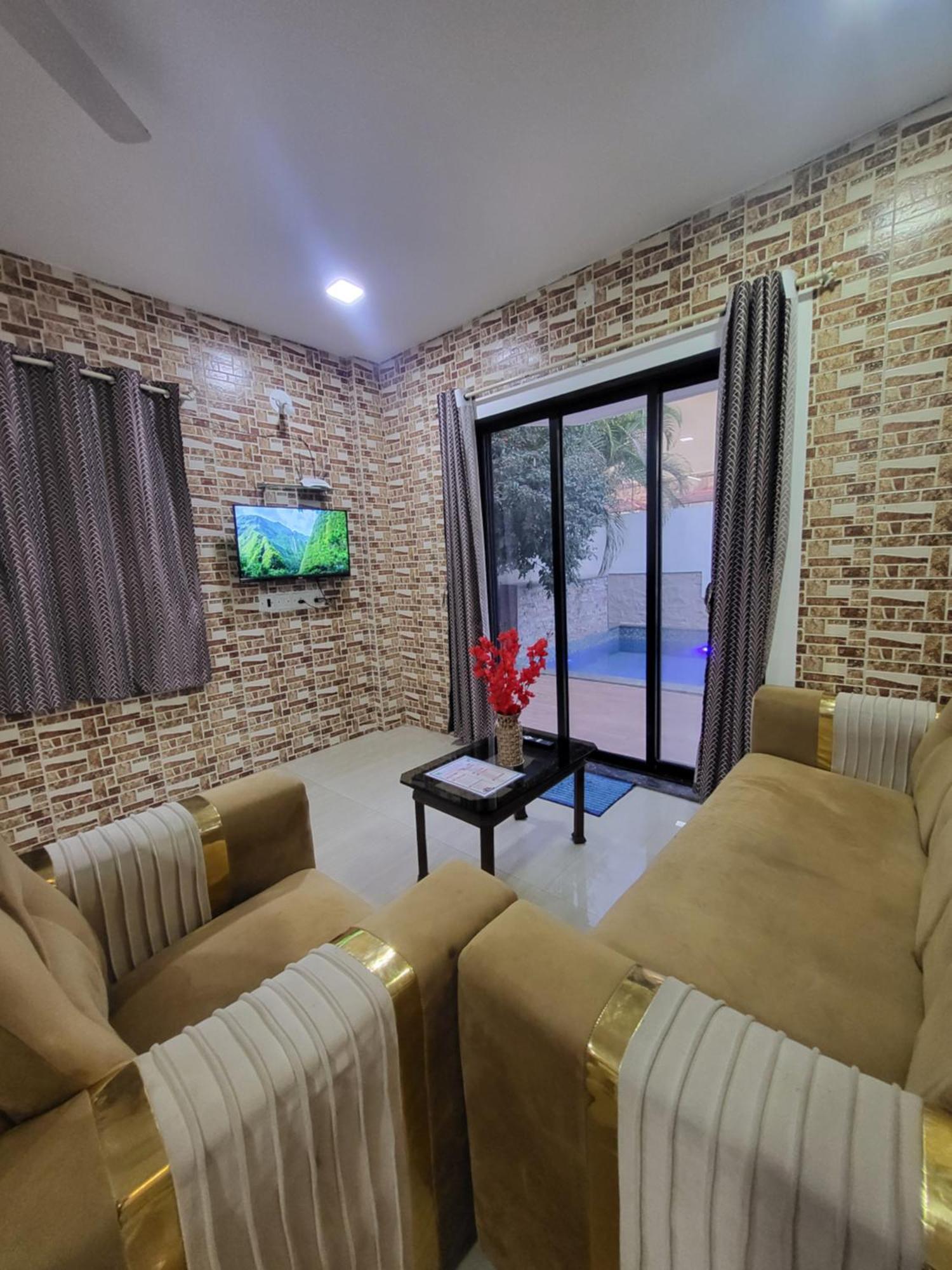 The Perfect Stays Para Disco Big Pool Cricket Turf Villa โลนาวาลา ภายนอก รูปภาพ