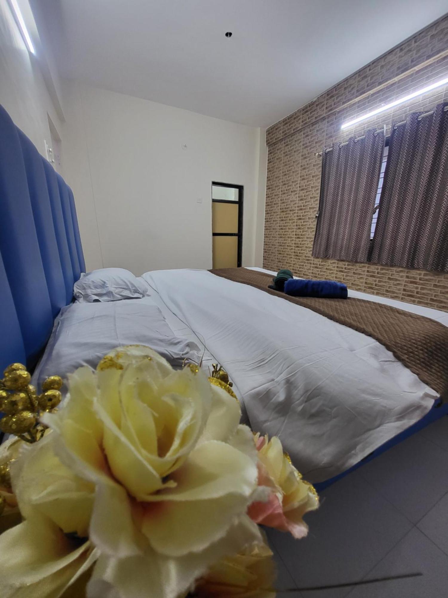 The Perfect Stays Para Disco Big Pool Cricket Turf Villa โลนาวาลา ภายนอก รูปภาพ